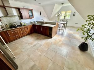 Photo 43- click for photo gallery